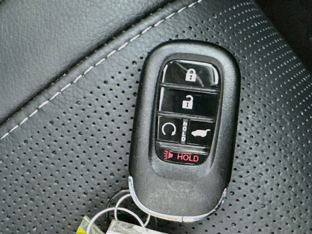 Certified 2025 Honda Pilot Elite image 42