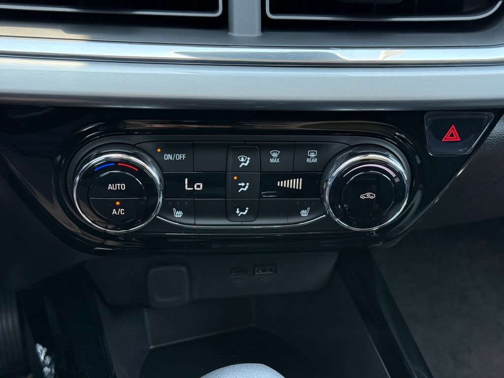 New 2026 Chevrolet Trax LT w/ Driver Confidence Package FWD image 18