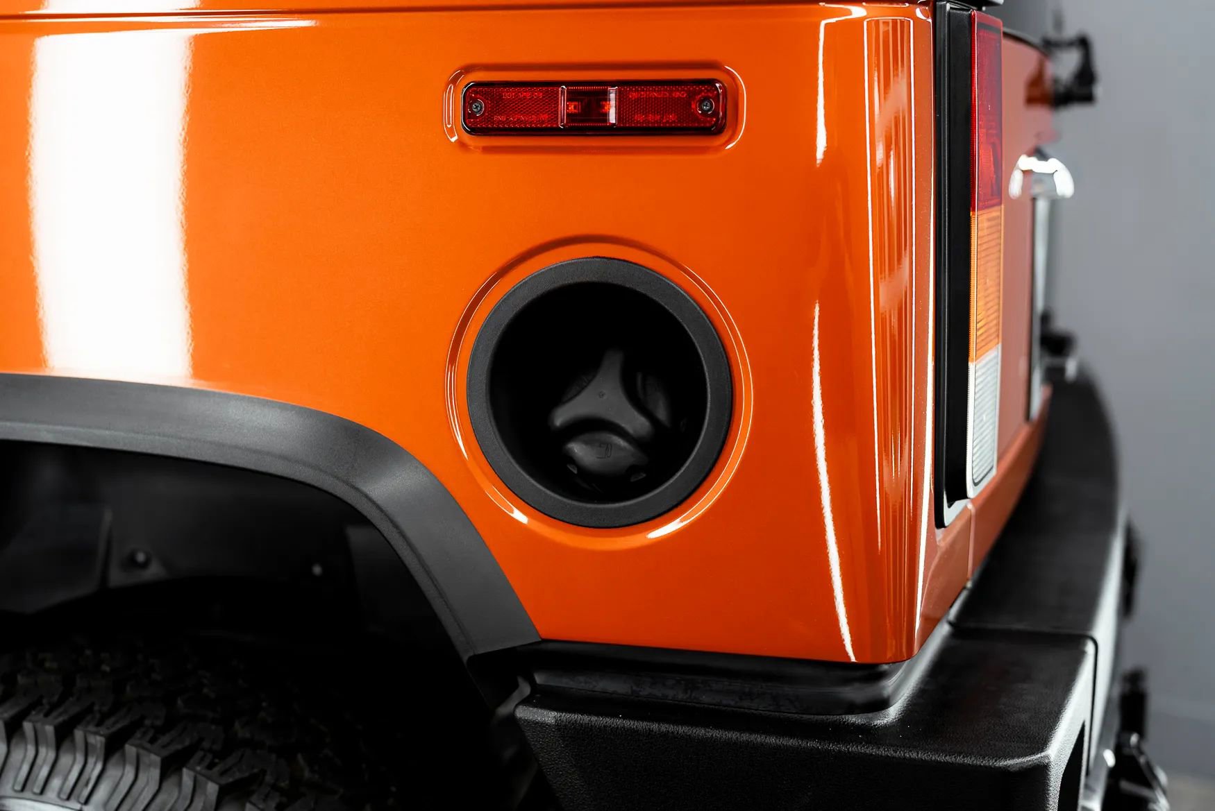 Used 2003 HUMMER H2 Luxury w/ Preferred Equipment Group AWD/4WD image 64