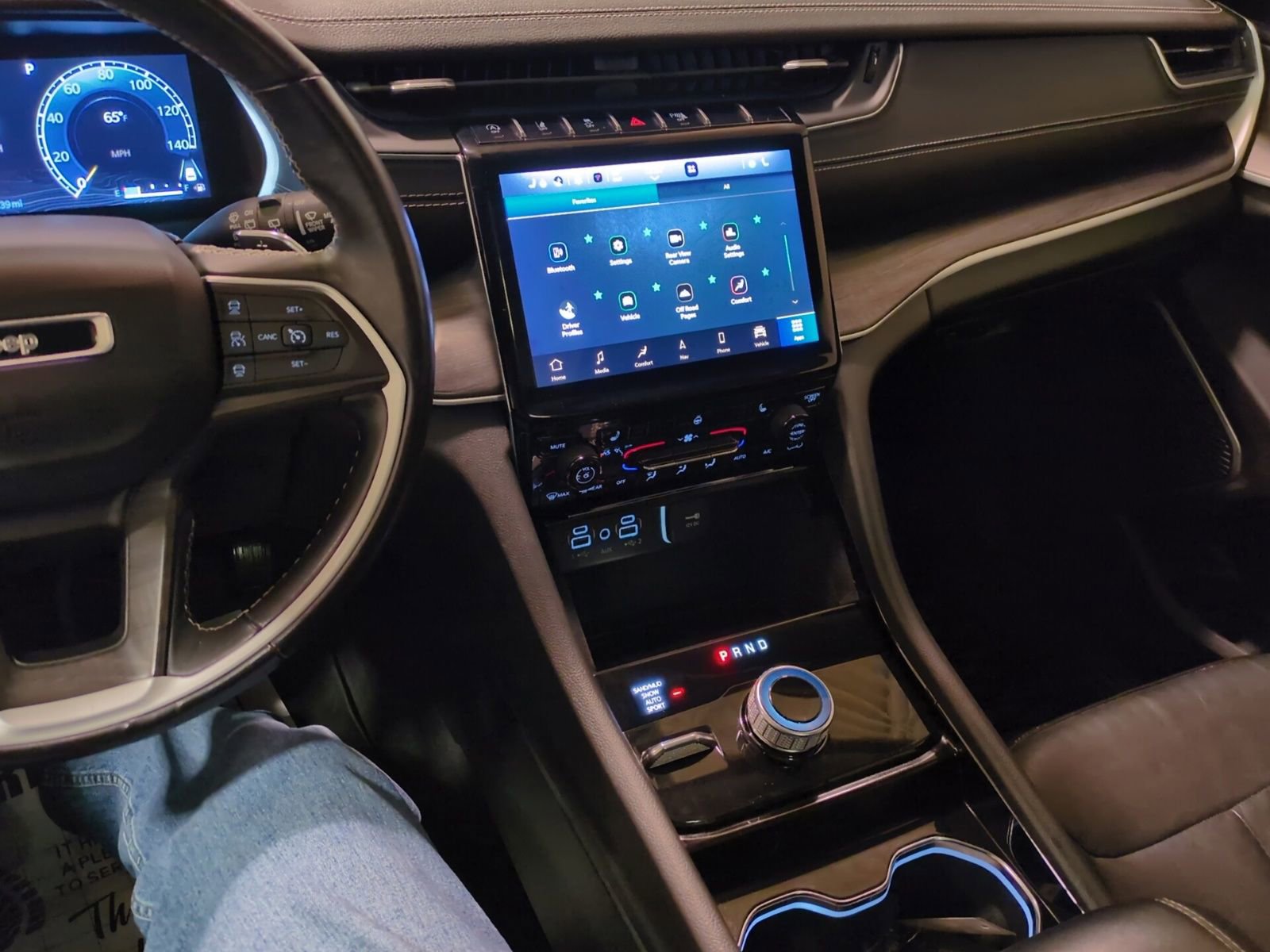 Used 2022 Jeep Grand Cherokee Limited image 20