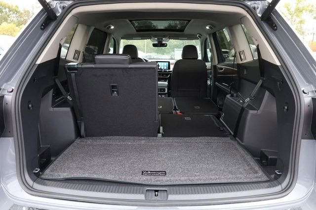New 2026 Volkswagen Atlas SE image 8