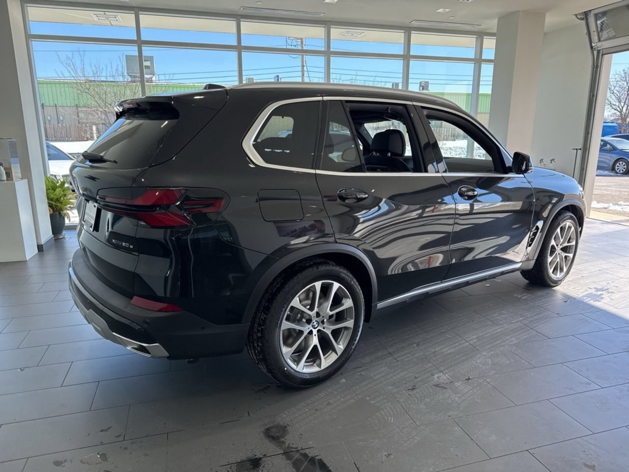 New 2026 BMW X5 xDrive50e AWD/4WD image 8