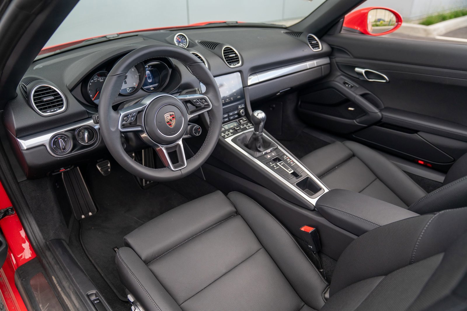 New 2025 Porsche 718 Boxster S image 4