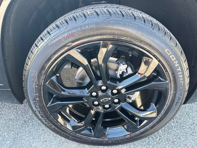 New 2027 Chevrolet Traverse RS w/ LPO, Floor Liner Package AWD/4WD image 10