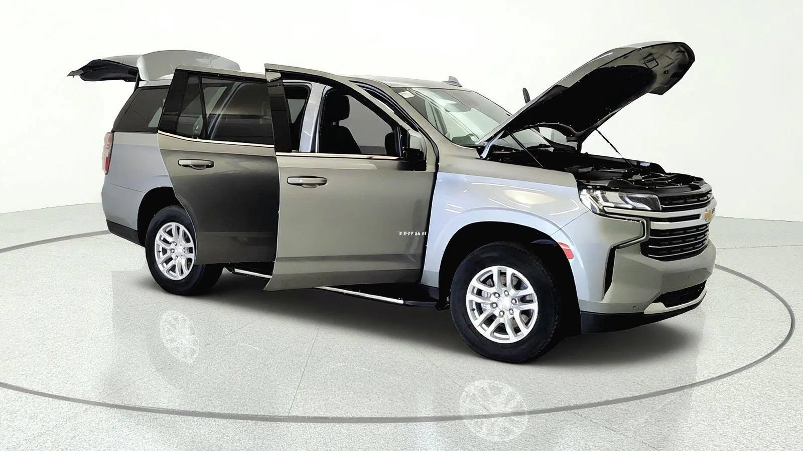 Used 2023 Chevrolet Tahoe LT AWD/4WD image 7