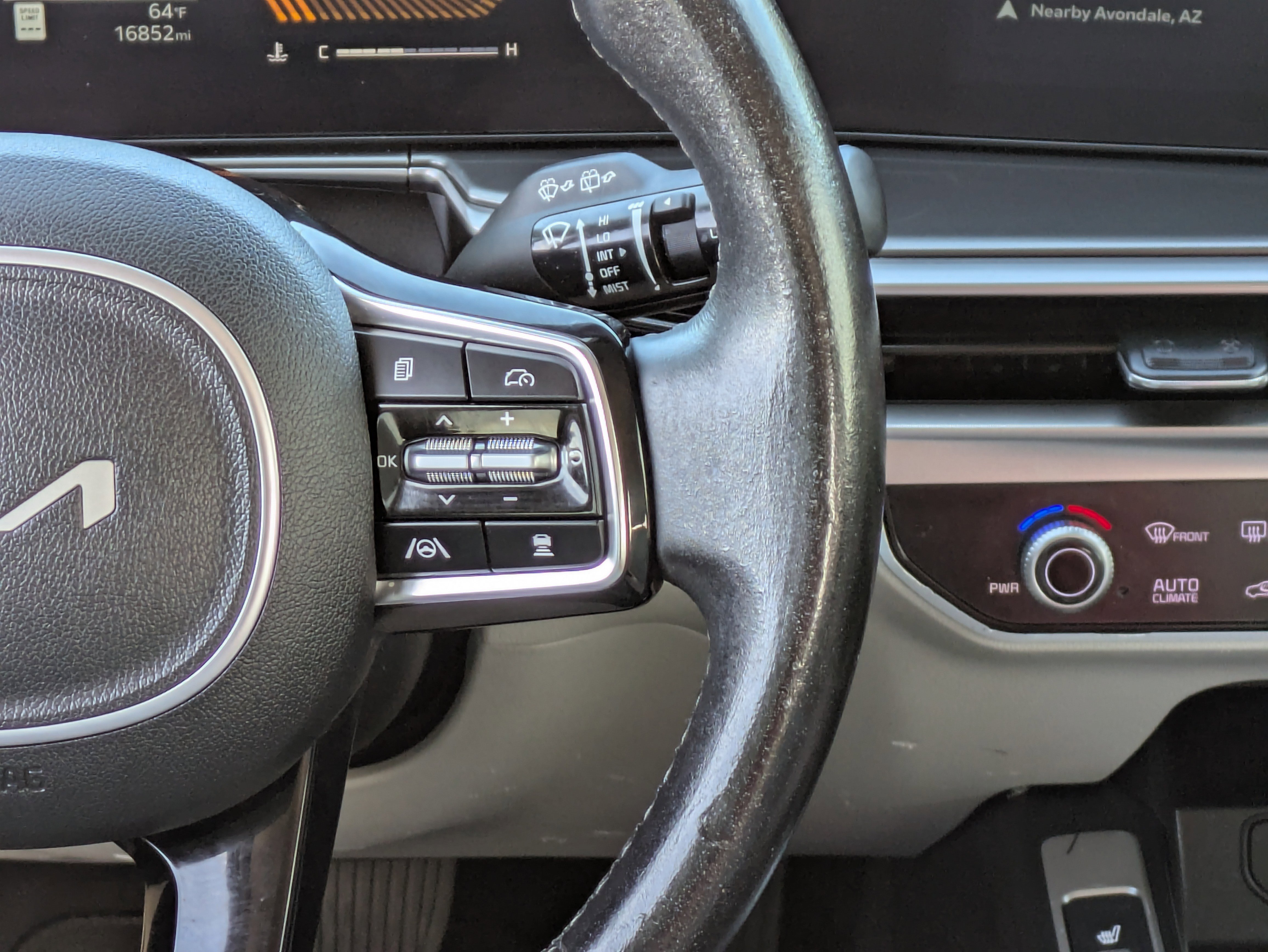 Certified 2025 Kia Sorento S image 23