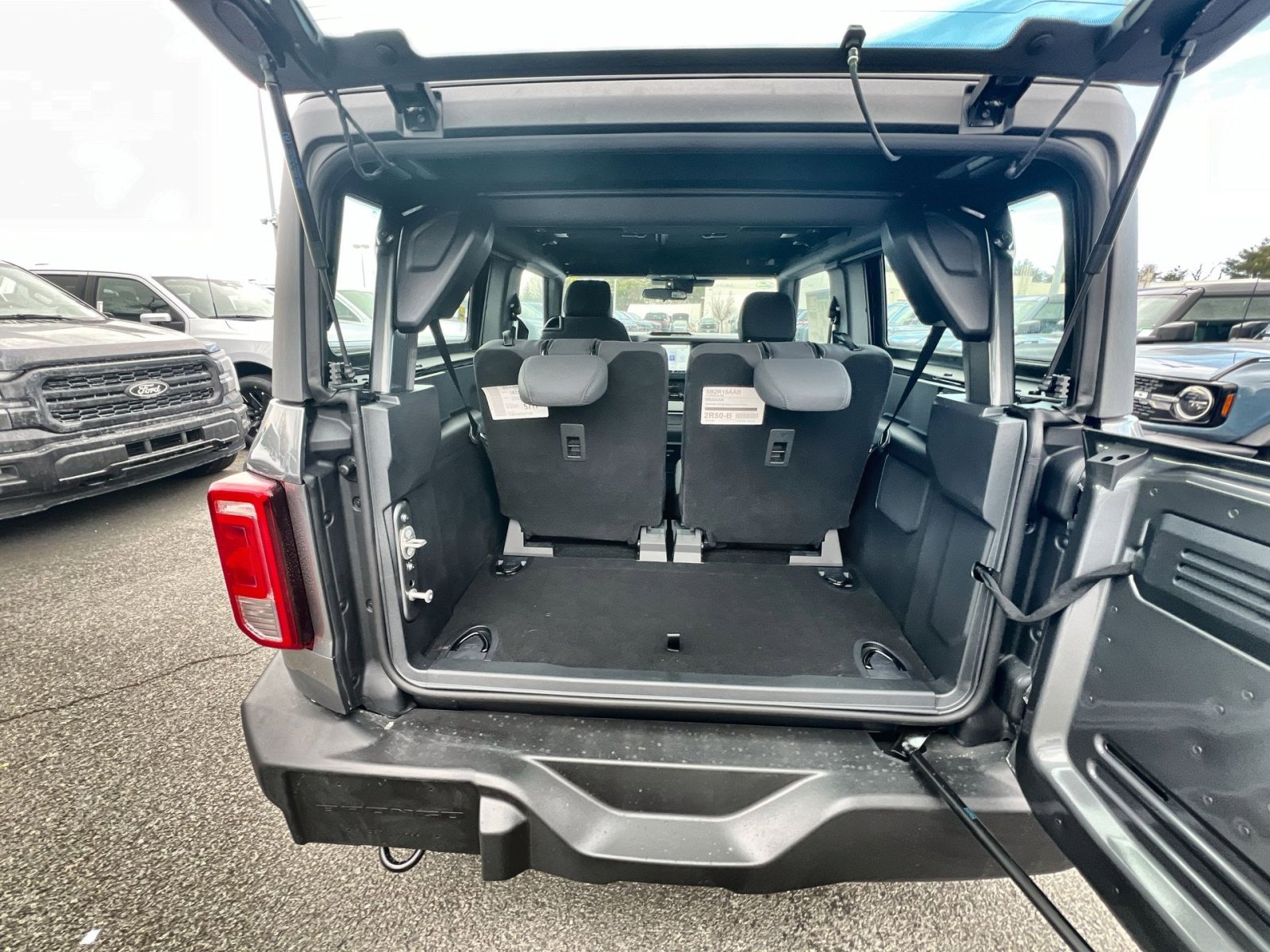 New 2025 Ford Bronco 2-Door image 24