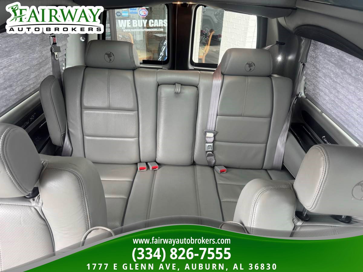 Used 2017 GMC Savana 2500 RWD image 26