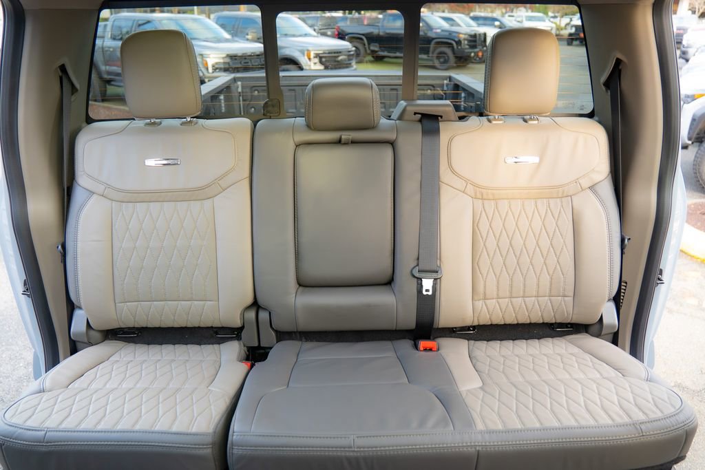 Used 2025 Ford F450 Platinum w/ Platinum Plus Package image 13