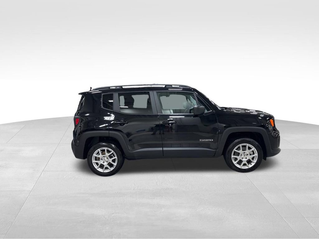 Used 2022 Jeep Renegade Latitude image 27