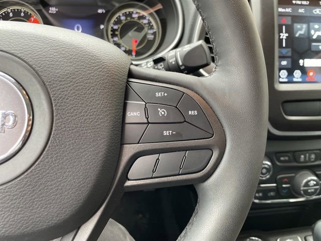 Used 2022 Jeep Cherokee Trailhawk image 21