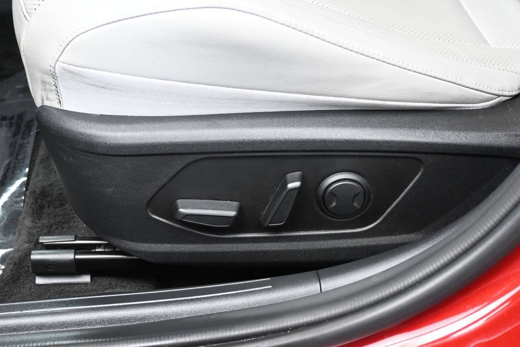 Used 2024 Hyundai Elantra Limited FWD image 12