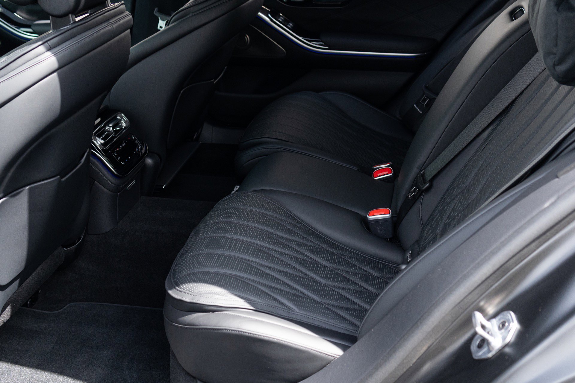 Used 2025 Mercedes-Benz S 63 AMG S image 52