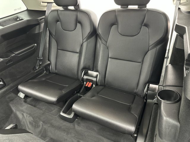 Used 2018 Volvo XC90 T6 Momentum w/ Momentum Plus Package AWD/4WD image 24