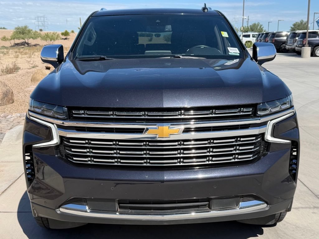 Used 2023 Chevrolet Suburban Premier RWD image 3