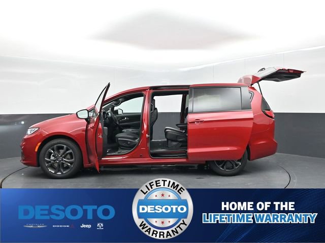 New 2026 Chrysler Pacifica Select image 58