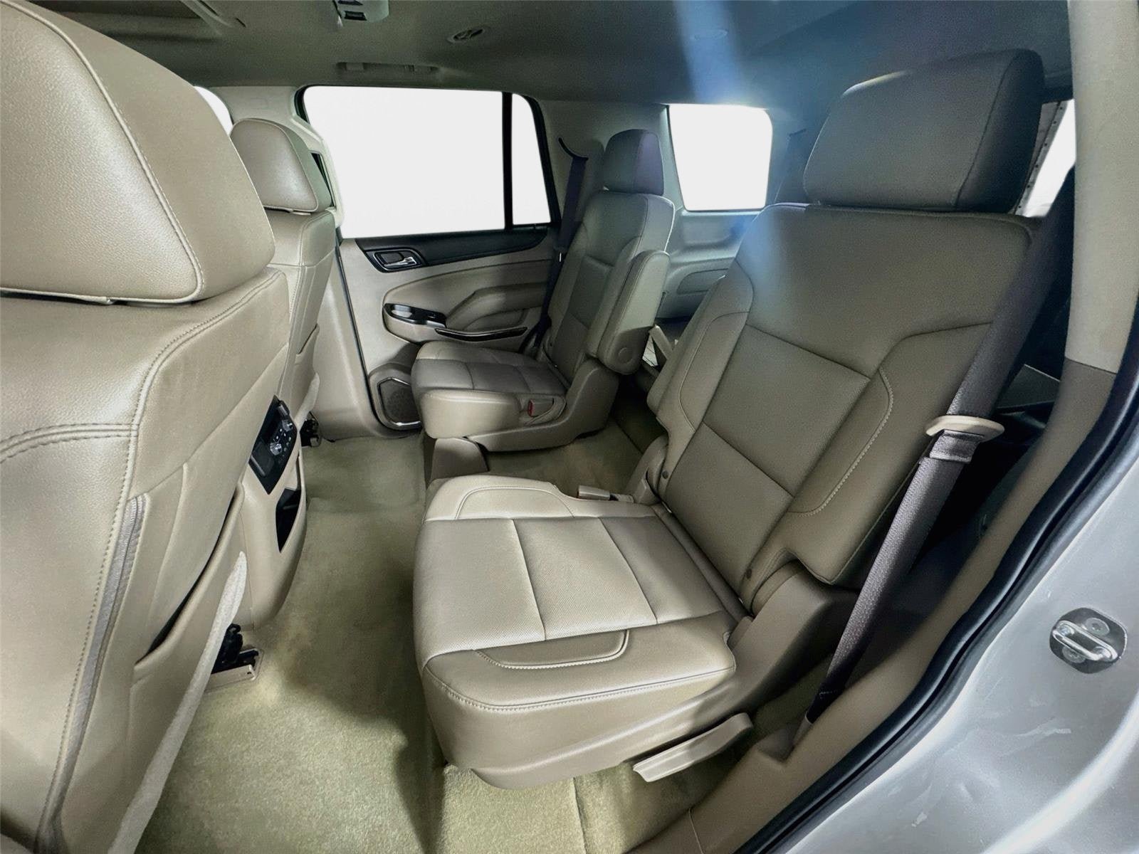 Used 2017 GMC Yukon SLT w/ Open Road Package AWD/4WD image 24