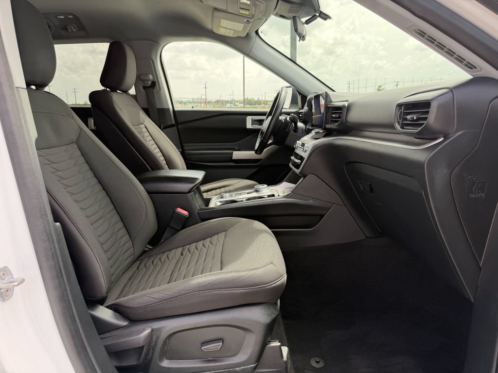 Used 2020 Ford Explorer XLT AWD/4WD image 13