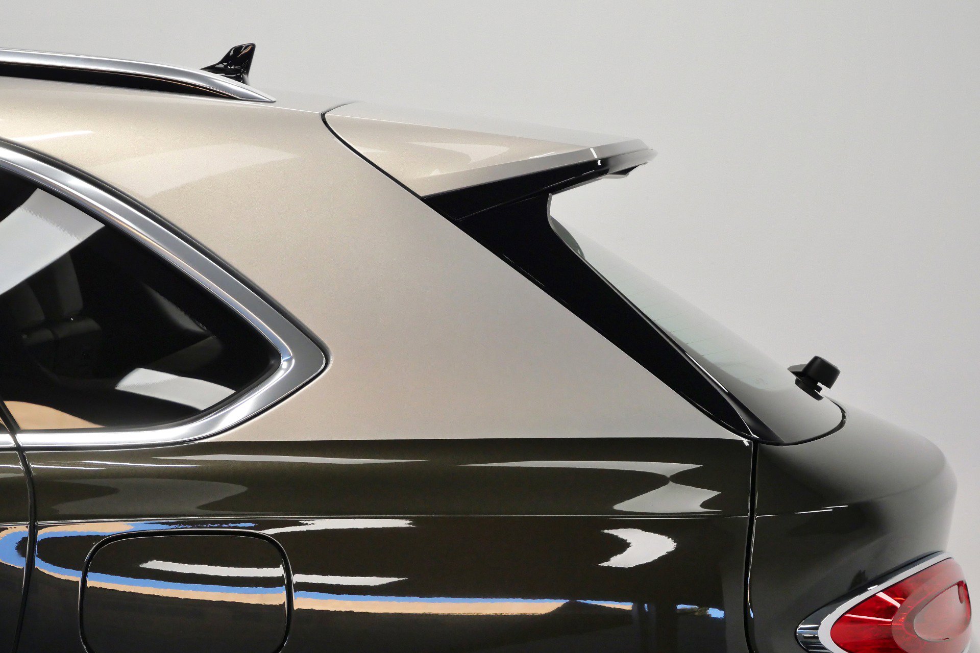 Used 2021 Bentley Bentayga Hybrid -Mulliner Driving Speci image 51