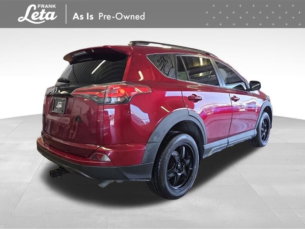 Used 2018 Toyota RAV4 Adventure AWD/4WD image 6