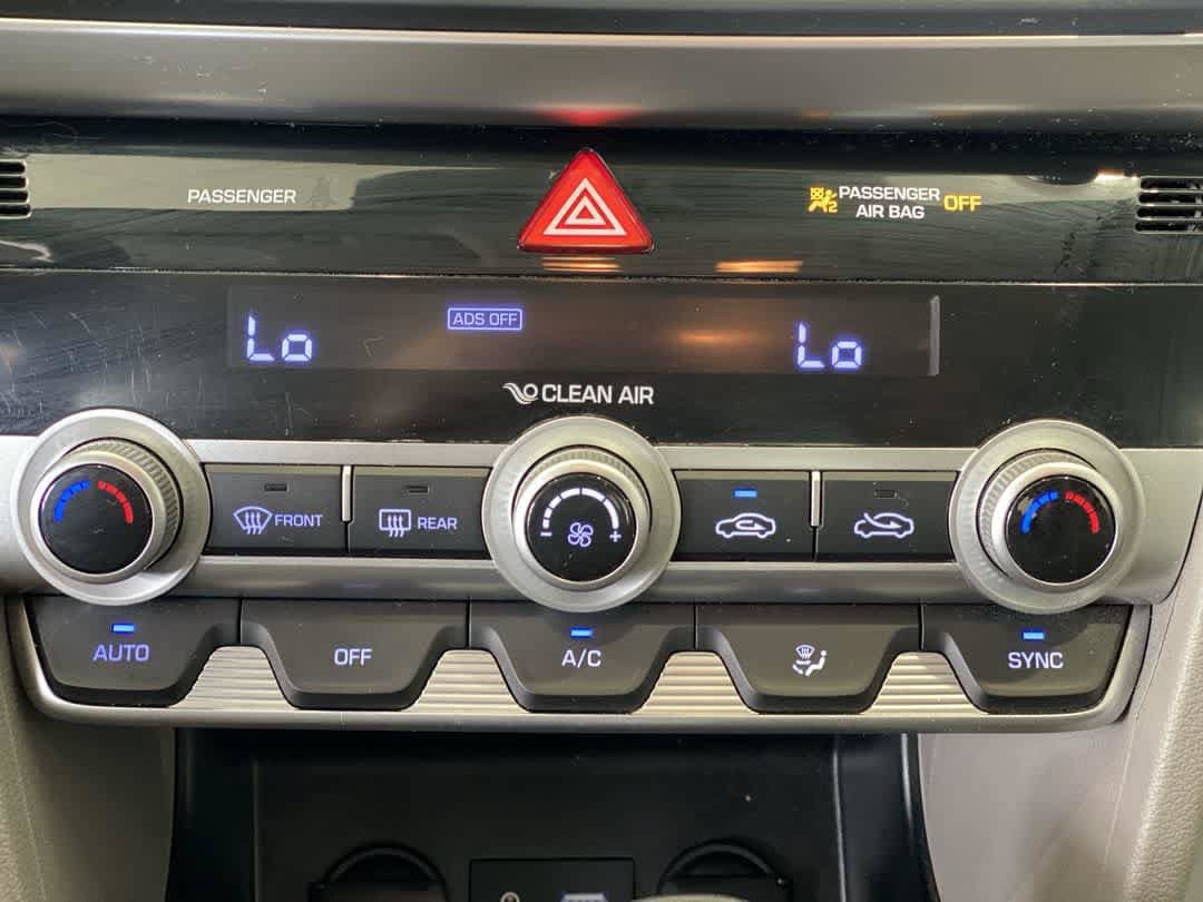 Used 2020 Hyundai Elantra SEL FWD image 20
