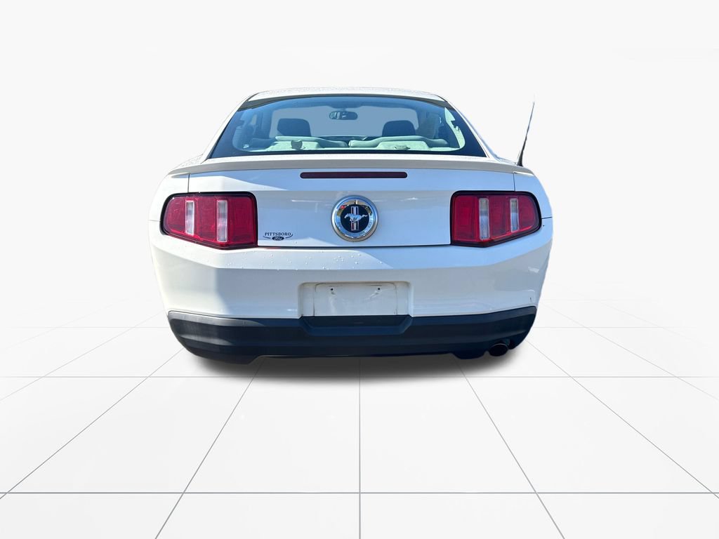 Used 2010 Ford Mustang Premium RWD image 7