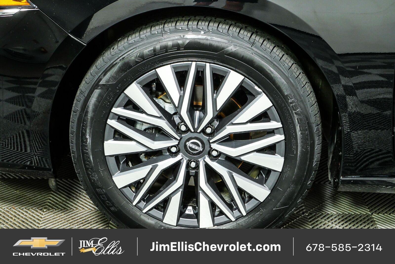 Used 2024 Nissan Altima 2.5 SV FWD image 33