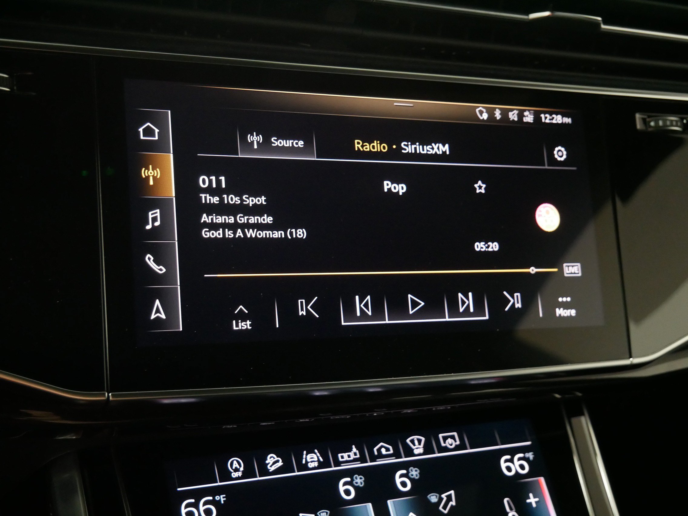 Used 2019 Audi Q8 Prestige AWD/4WD image 22
