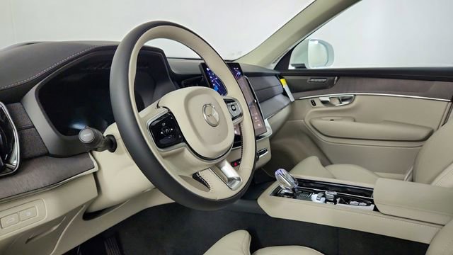 New 2026 Volvo XC90 T8 Ultra w/ Protection Package Premier AWD/4WD image 12