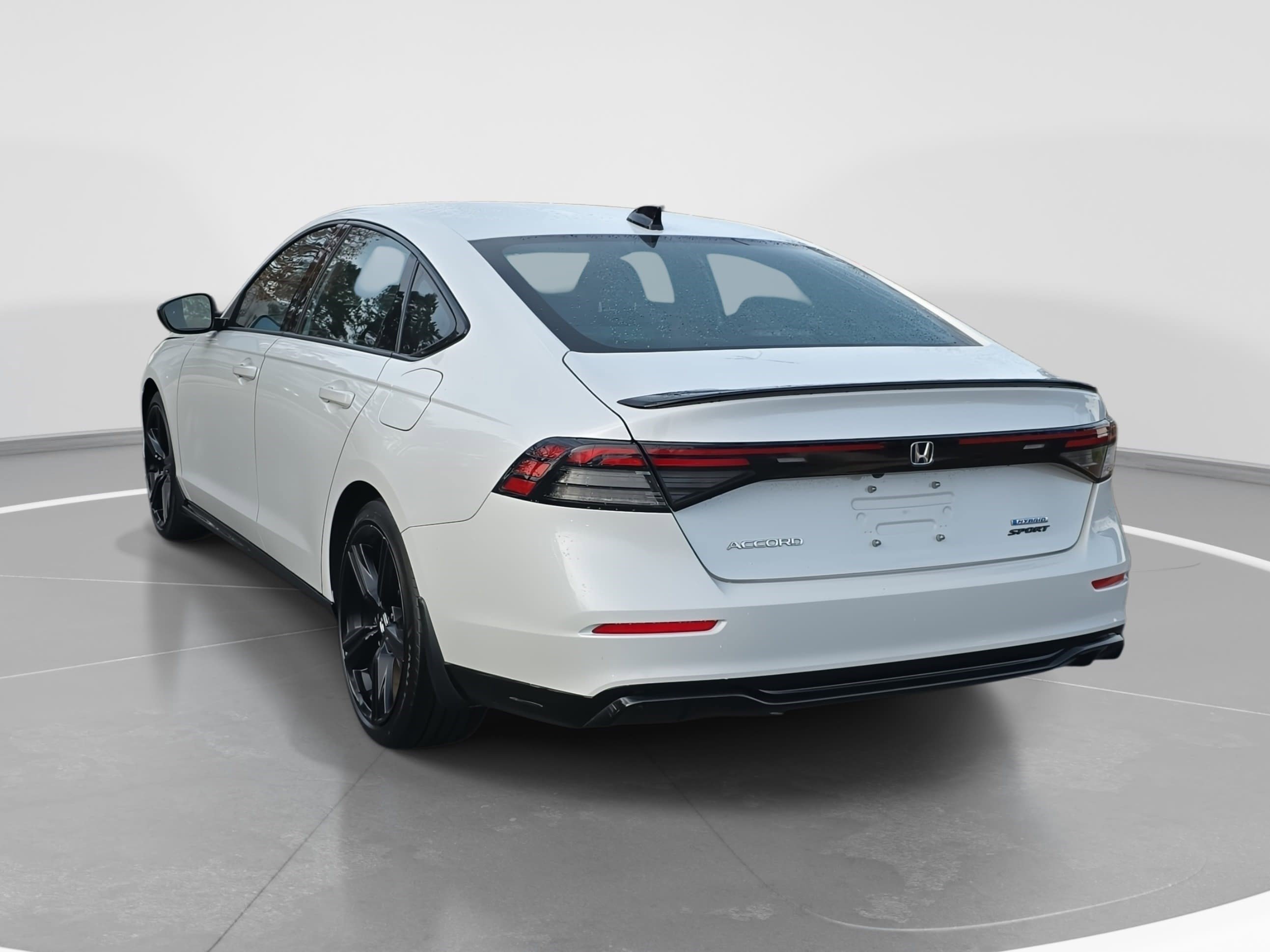 Used 2025 Honda Accord Sport image 7