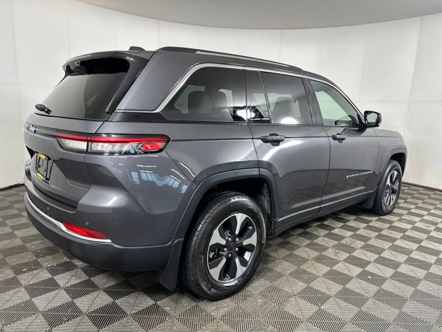 Used 2023 Jeep Grand Cherokee 4WD 4xe w/ Luxury Tech Group II image 3