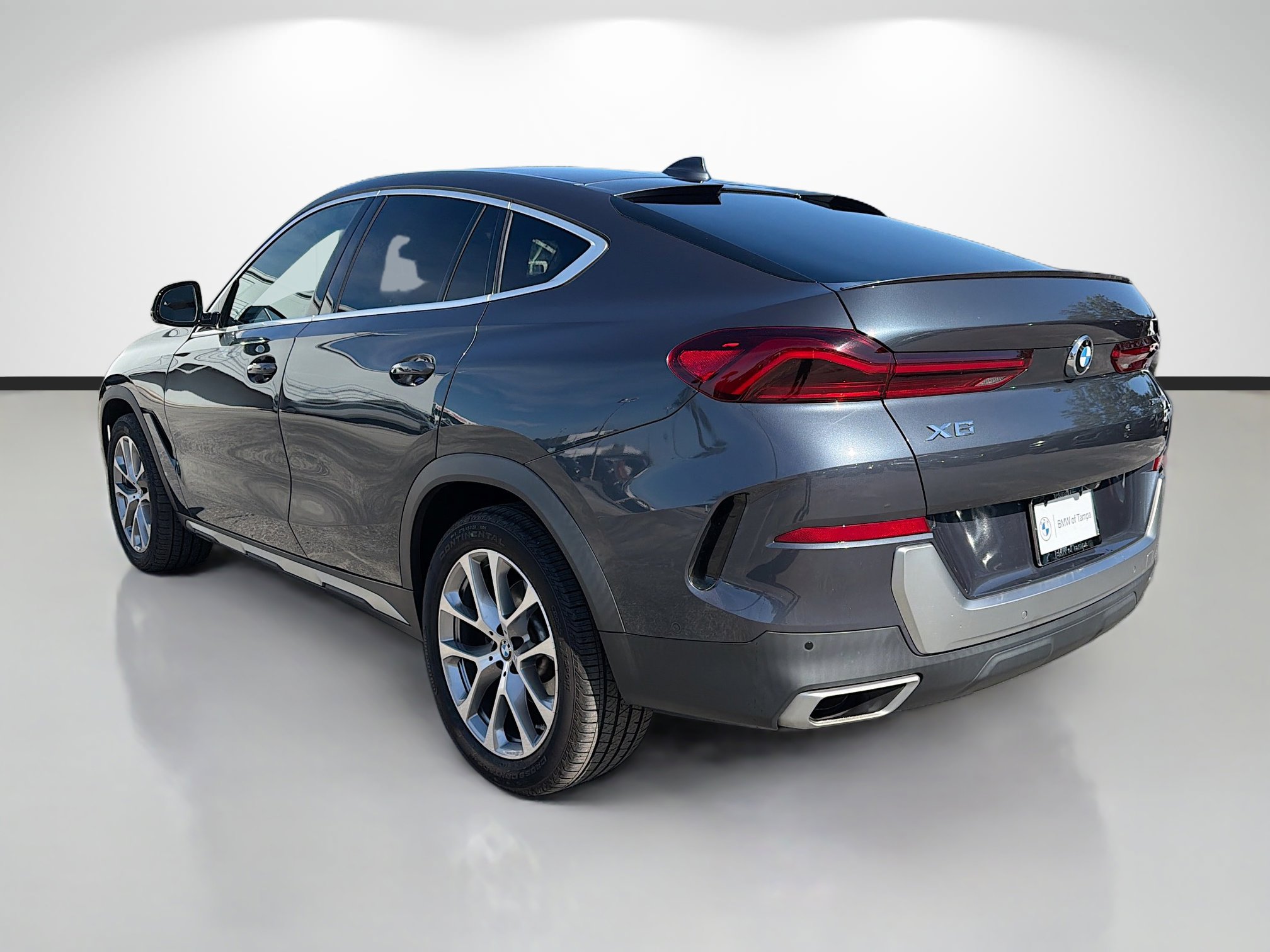Used 2022 BMW X6 xDrive40i AWD/4WD image 5