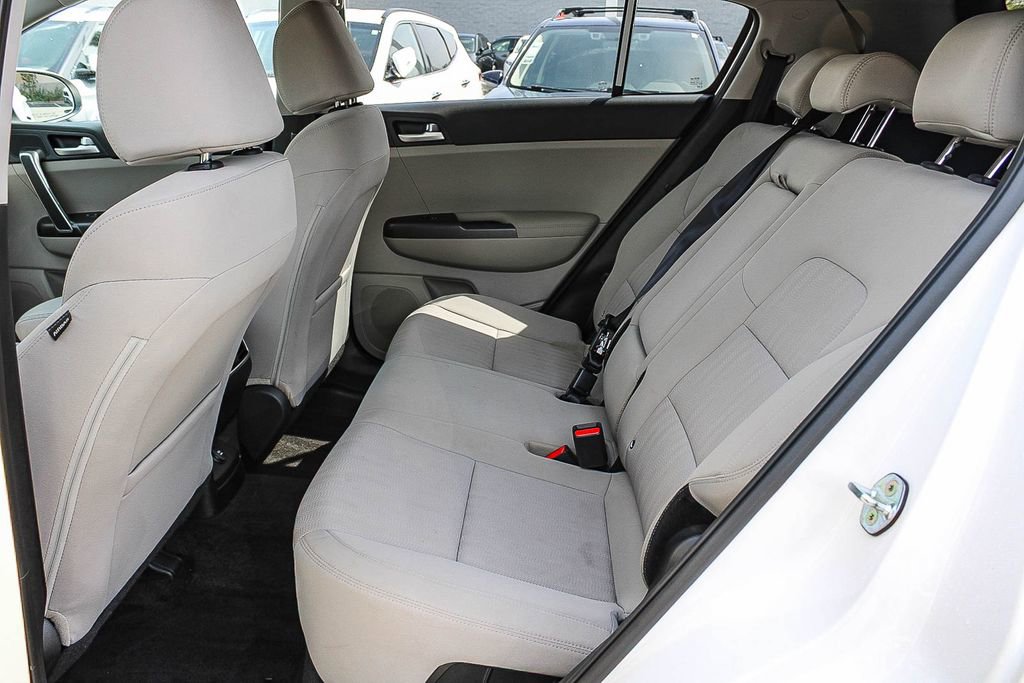 Used 2022 Kia Sportage LX image 18