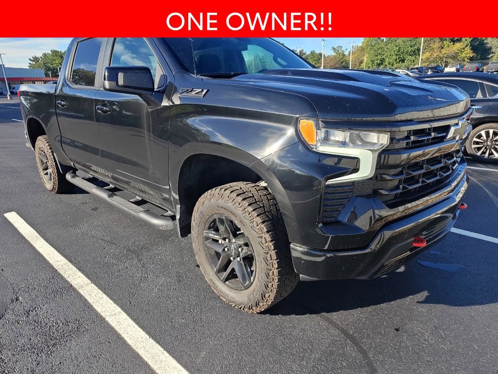 Used 2024 Chevrolet Silverado 1500 LT Trail Boss w/ Convenience Package II AWD/4WD image 3