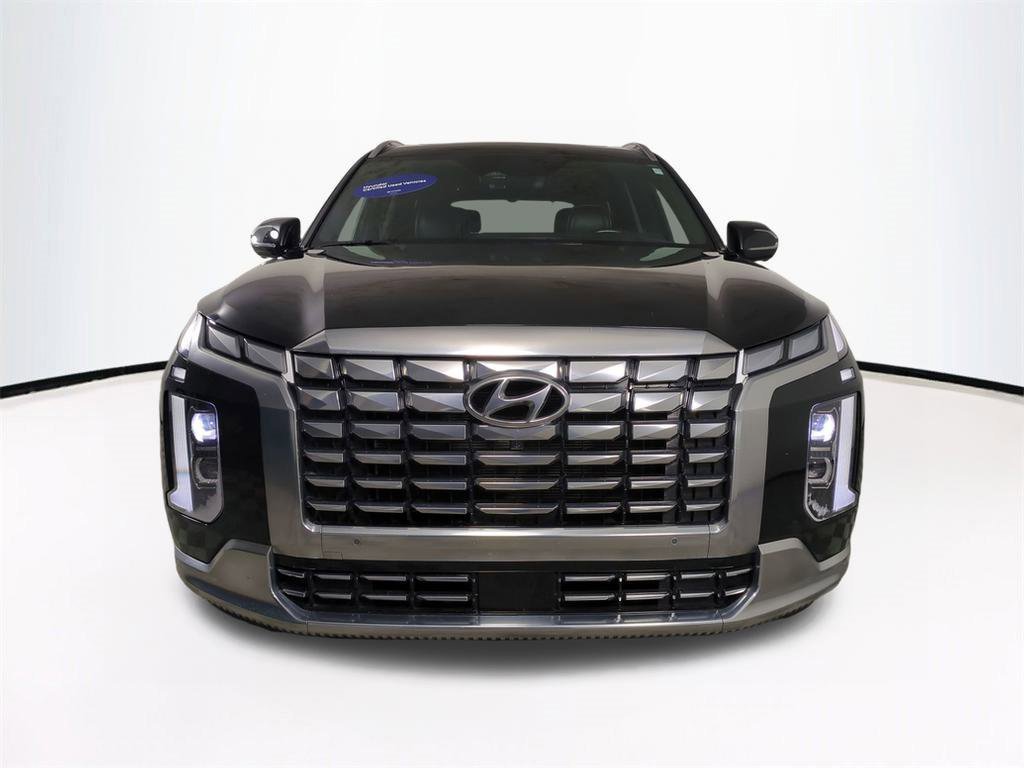 Used 2023 Hyundai Palisade Calligraphy image 3