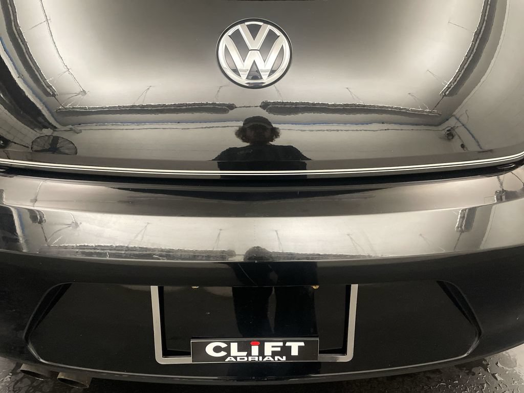 Used 2015 Volkswagen Beetle 1.8T FWD image 23