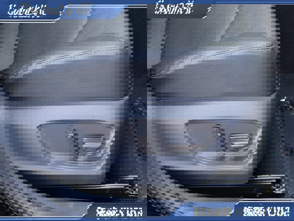 Used 2021 Toyota Camry XSE w/ Navigation Package image 11