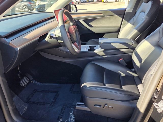 Used 2024 Tesla Model Y Long Range image 9
