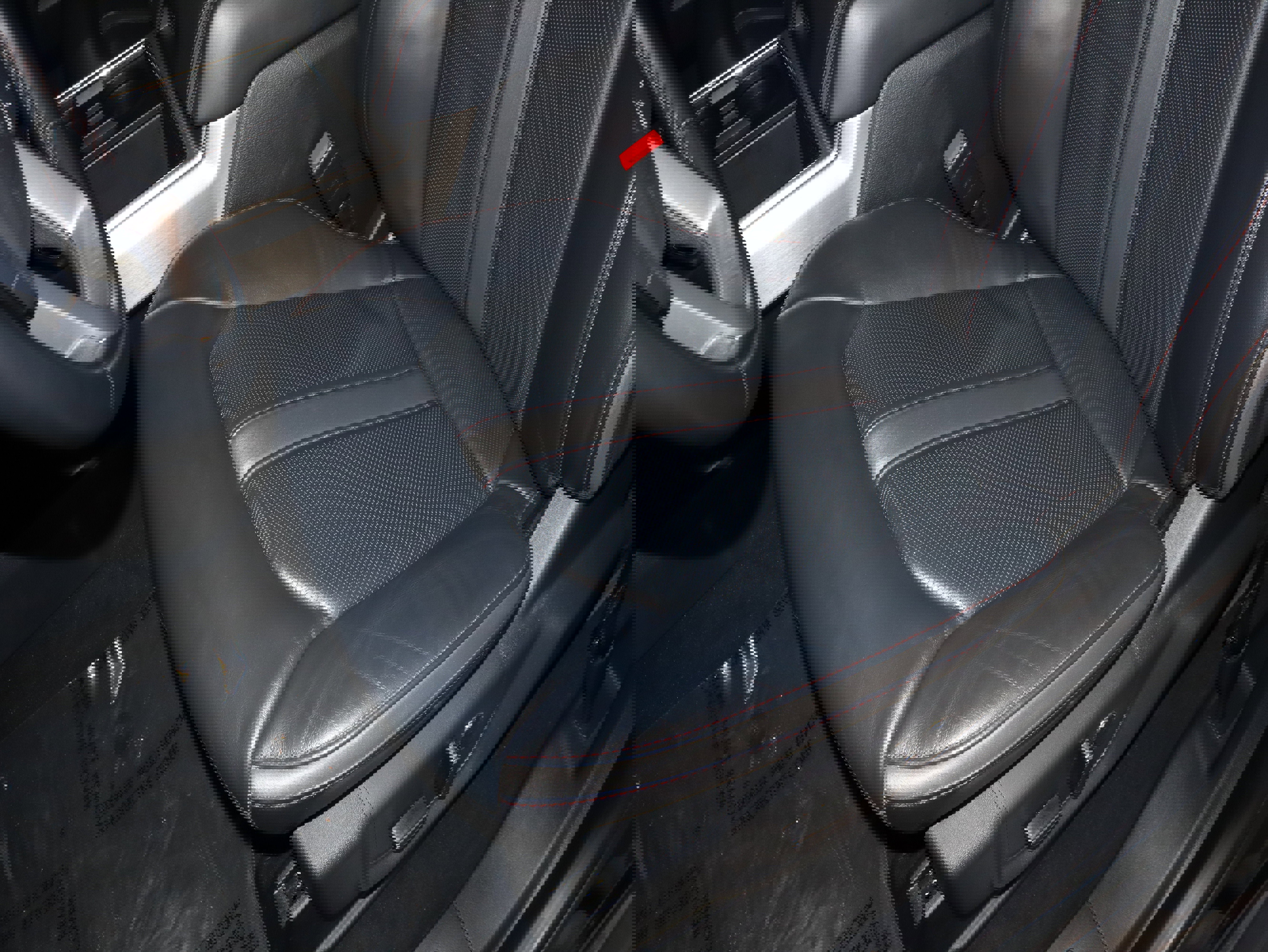 Used 2022 Ford F350 Platinum w/ Tremor Off-Road Package image 36