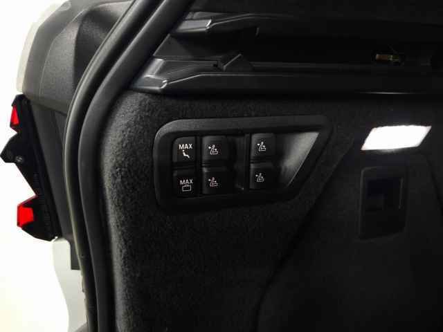 Used 2024 BMW X7 xDrive40i w/ M Sport Package image 10