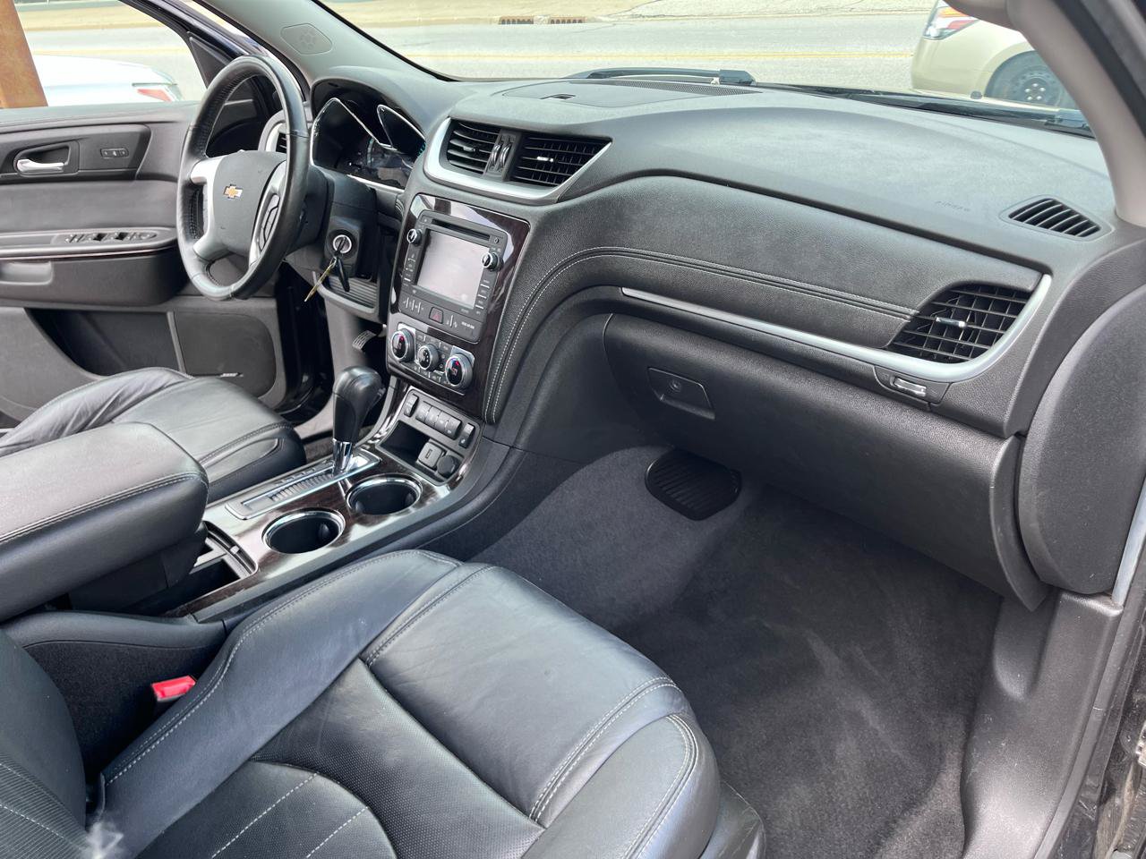 Used 2015 Chevrolet Traverse LTZ w/ LPO, 'HIT The Road' Package AWD/4WD image 21
