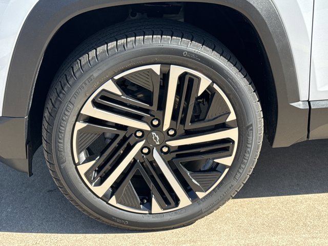New 2026 Chevrolet Equinox RS w/ Convenience Package III FWD image 15