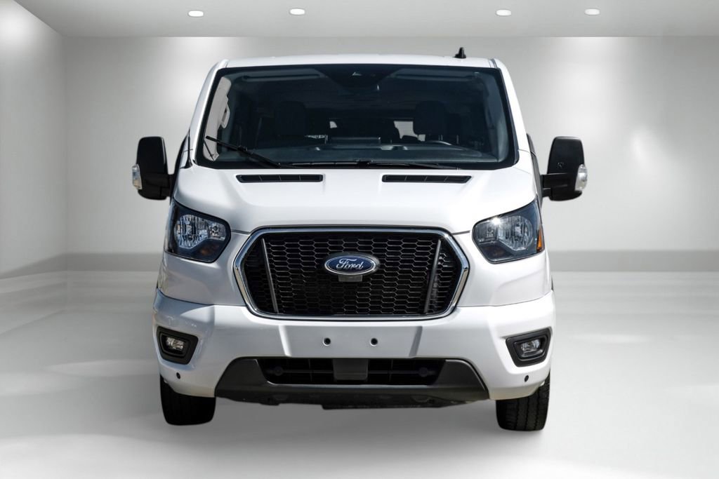 Used 2024 Ford Transit 350 XLT image 4