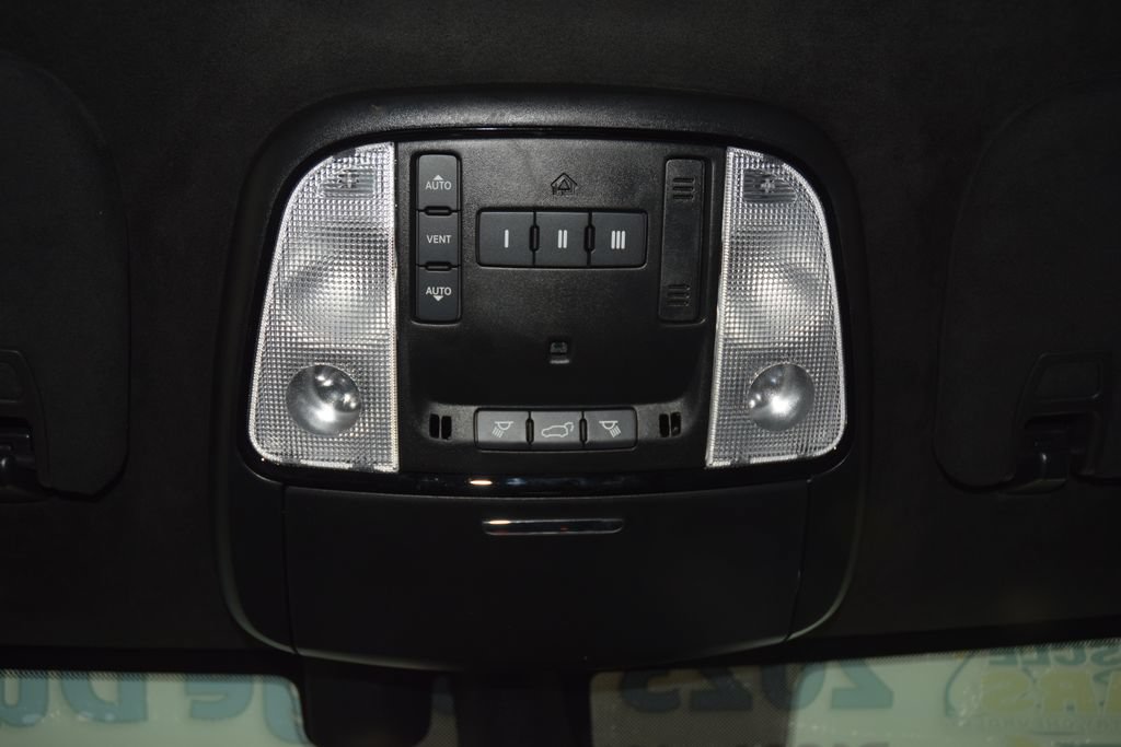 Used 2023 Dodge Durango R/T w/ Hemi Orange Plus Package AWD/4WD image 54