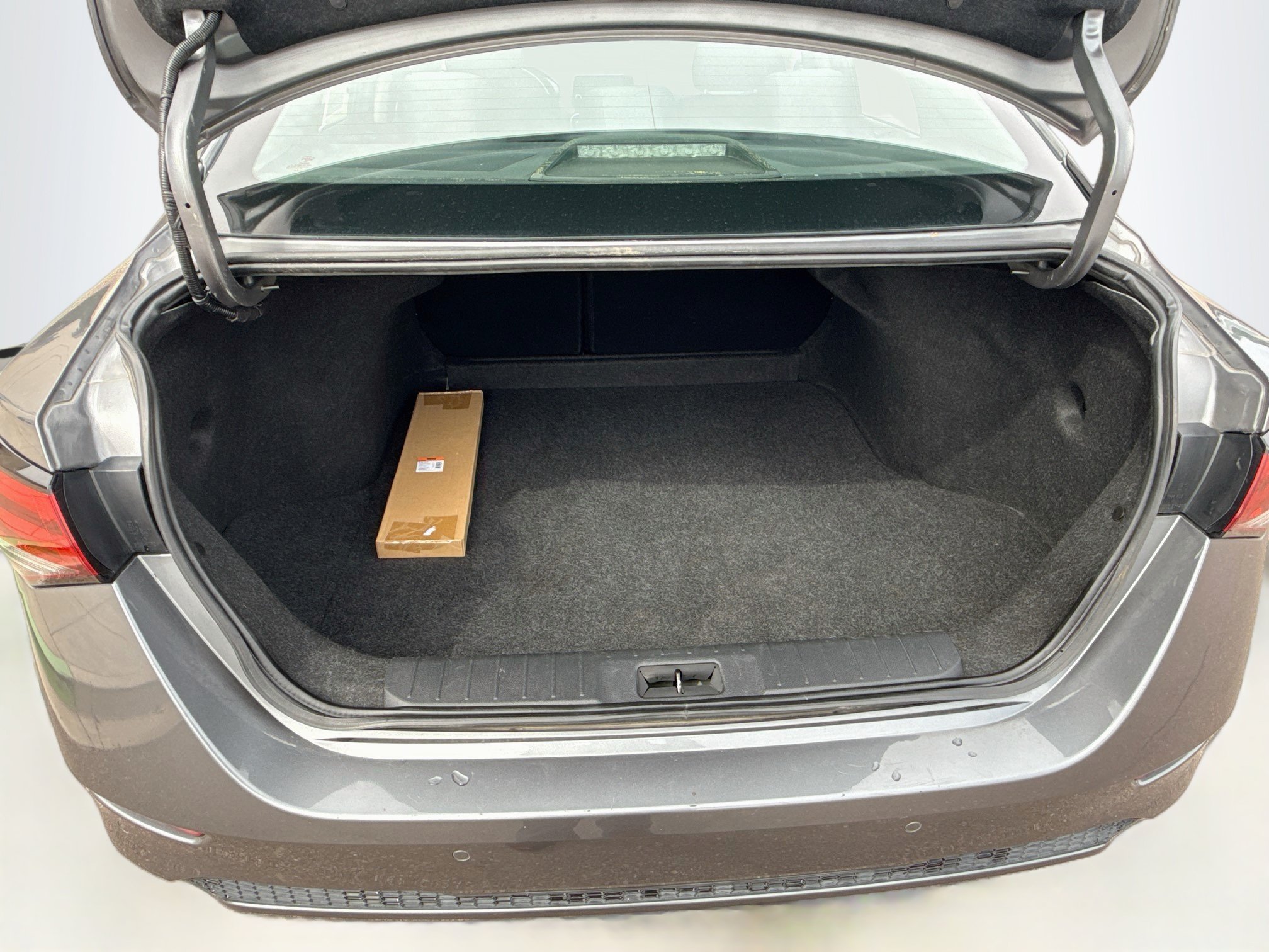 Used 2024 Nissan Sentra S FWD image 26