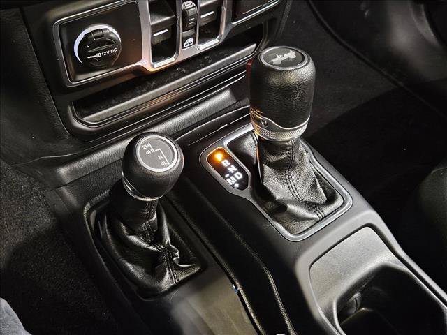 Used 2021 Jeep Wrangler Unlimited Sport AWD/4WD image 12