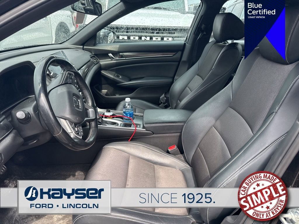 Used 2018 Honda Accord Sport image 2