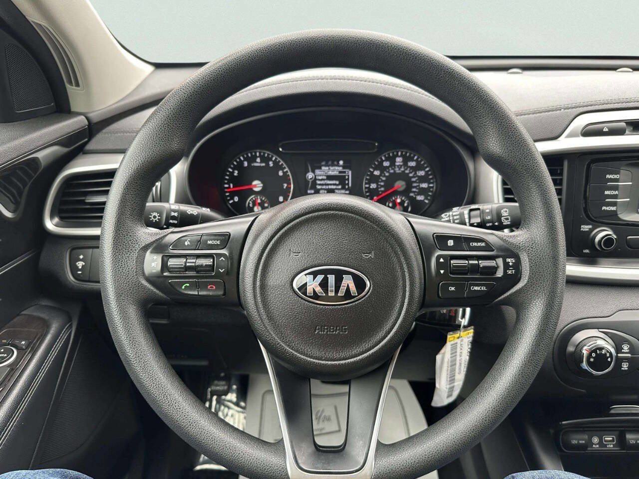 Used 2018 Kia Sorento L FWD image 25