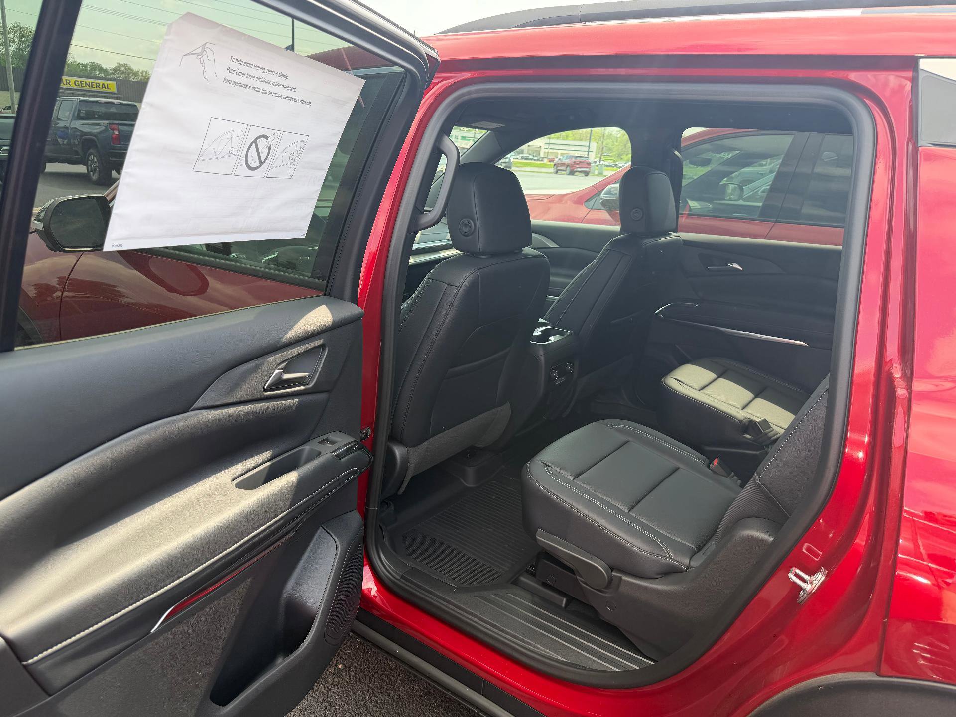 New 2026 Chevrolet Traverse LT w/ Driver Confidence Package AWD/4WD image 12