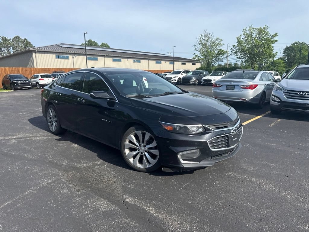 Used 2018 Chevrolet Malibu Premier w/ Premier Sun and Wheel Package FWD image 8